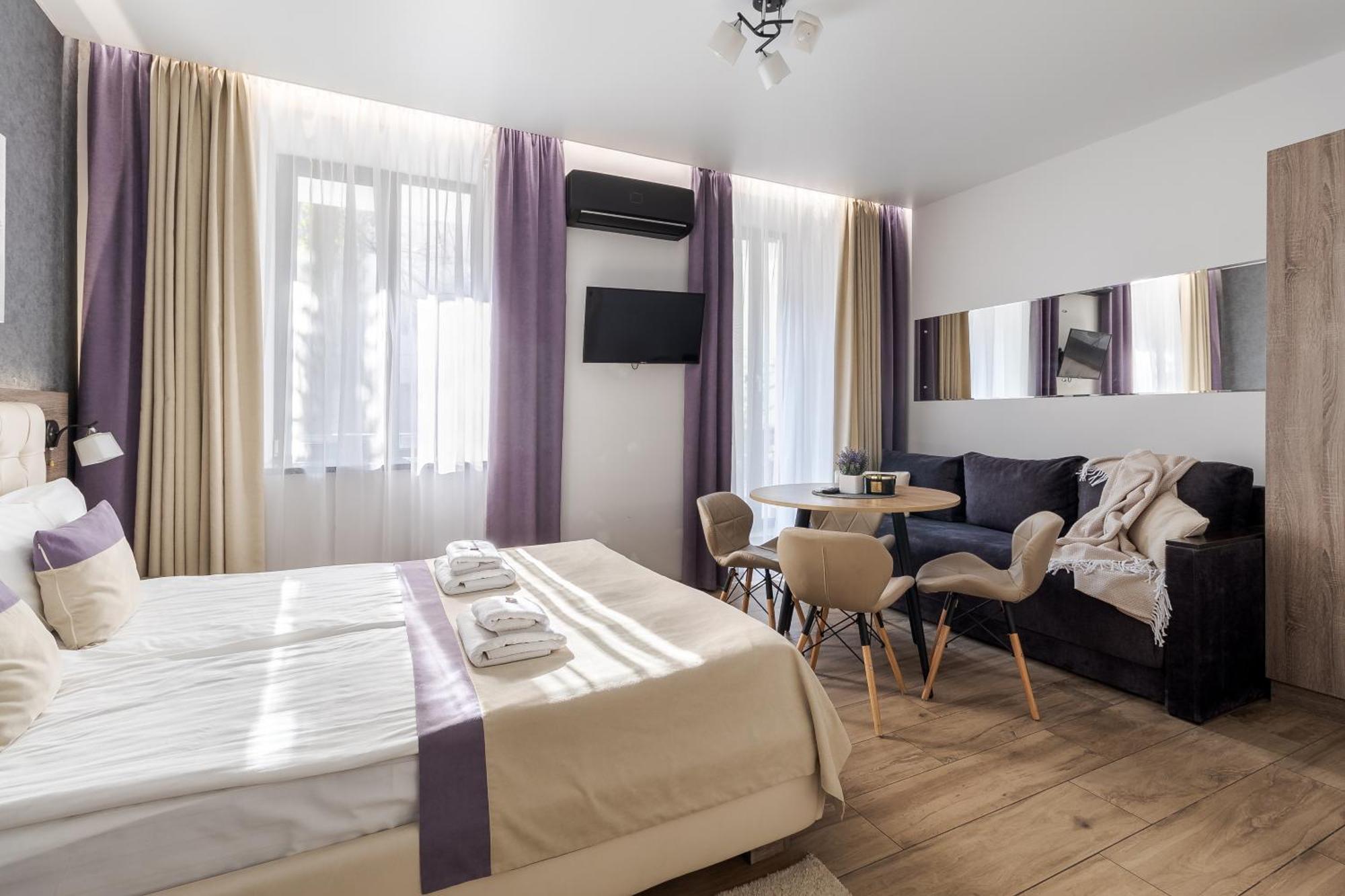 DeMar Apart Violet Lviv Extérieur photo